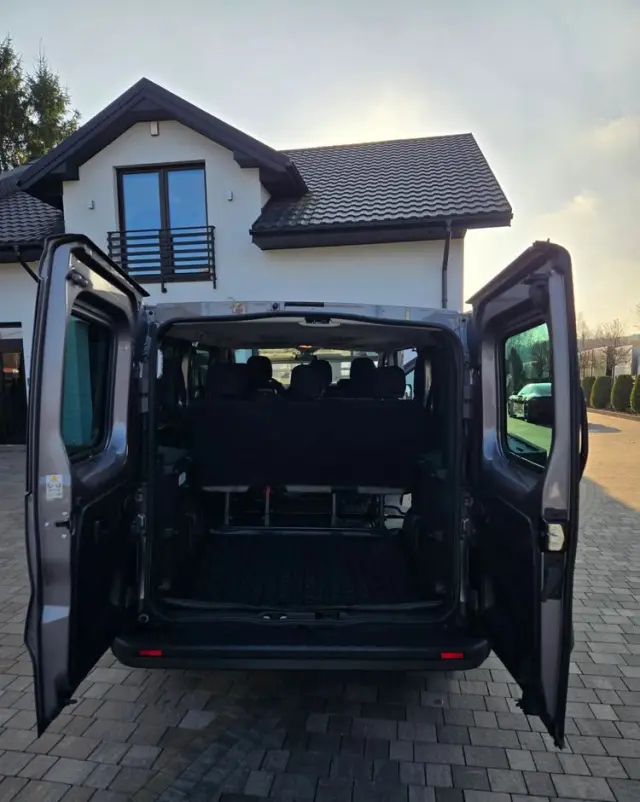 RENAULT Trafic Grand SpaceClass 2.0 dCi EDC