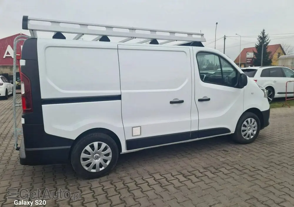 RENAULT TRAFIC 