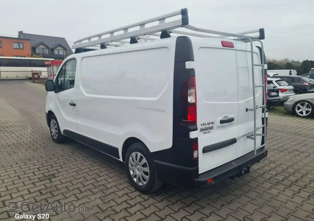 RENAULT TRAFIC 