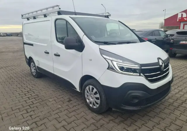 RENAULT TRAFIC 