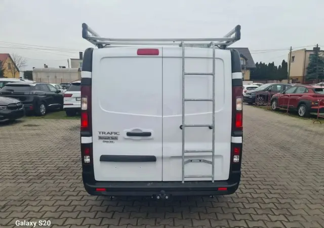 RENAULT TRAFIC 