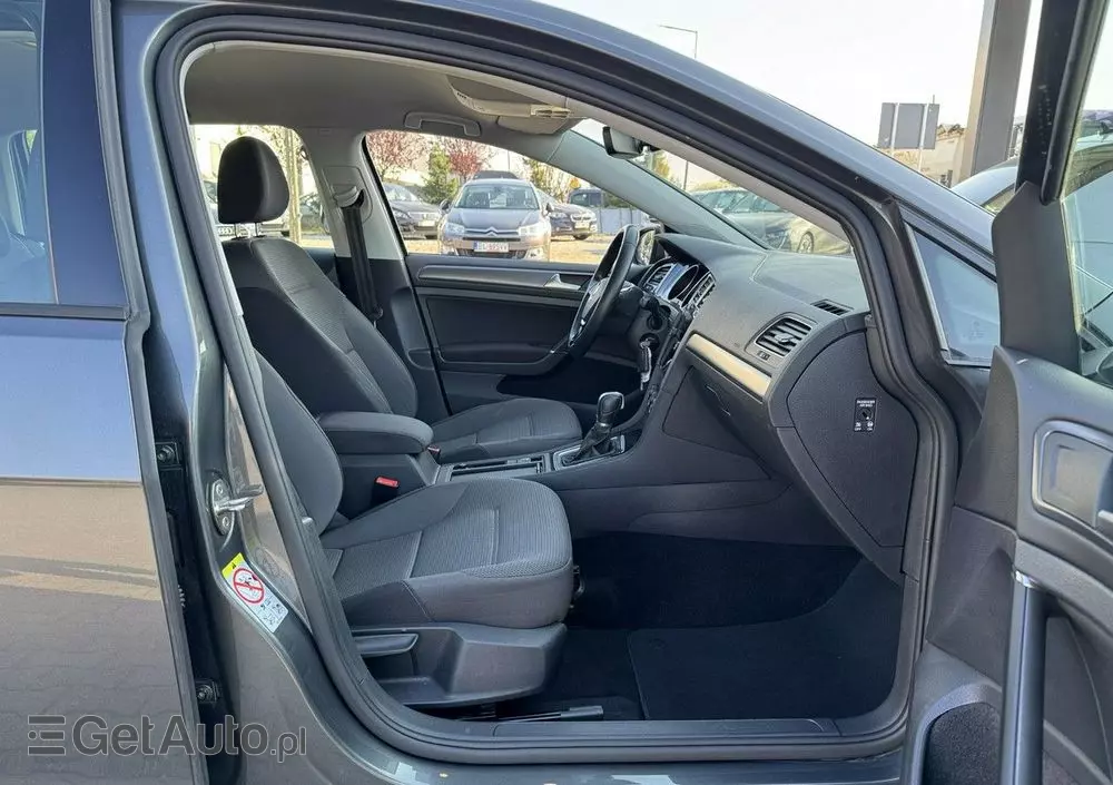 VOLKSWAGEN Golf Variant 1.0 TSI (BlueMotion Technology) DSG Comfortline