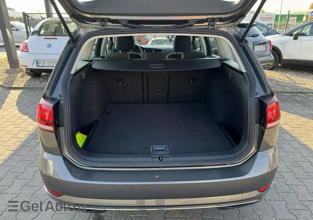 VOLKSWAGEN Golf Variant 1.0 TSI (BlueMotion Technology) DSG Comfortline