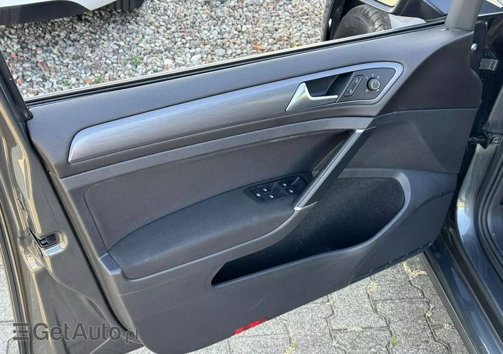 VOLKSWAGEN Golf Variant 1.0 TSI (BlueMotion Technology) DSG Comfortline