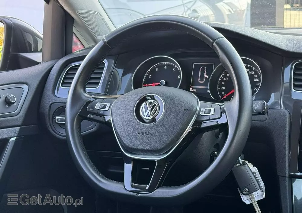 VOLKSWAGEN Golf Variant 1.0 TSI (BlueMotion Technology) DSG Comfortline