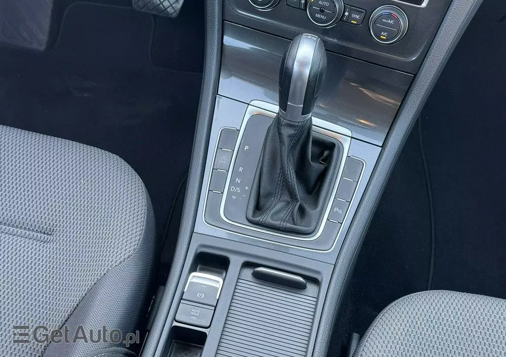 VOLKSWAGEN Golf Variant 1.0 TSI (BlueMotion Technology) DSG Comfortline