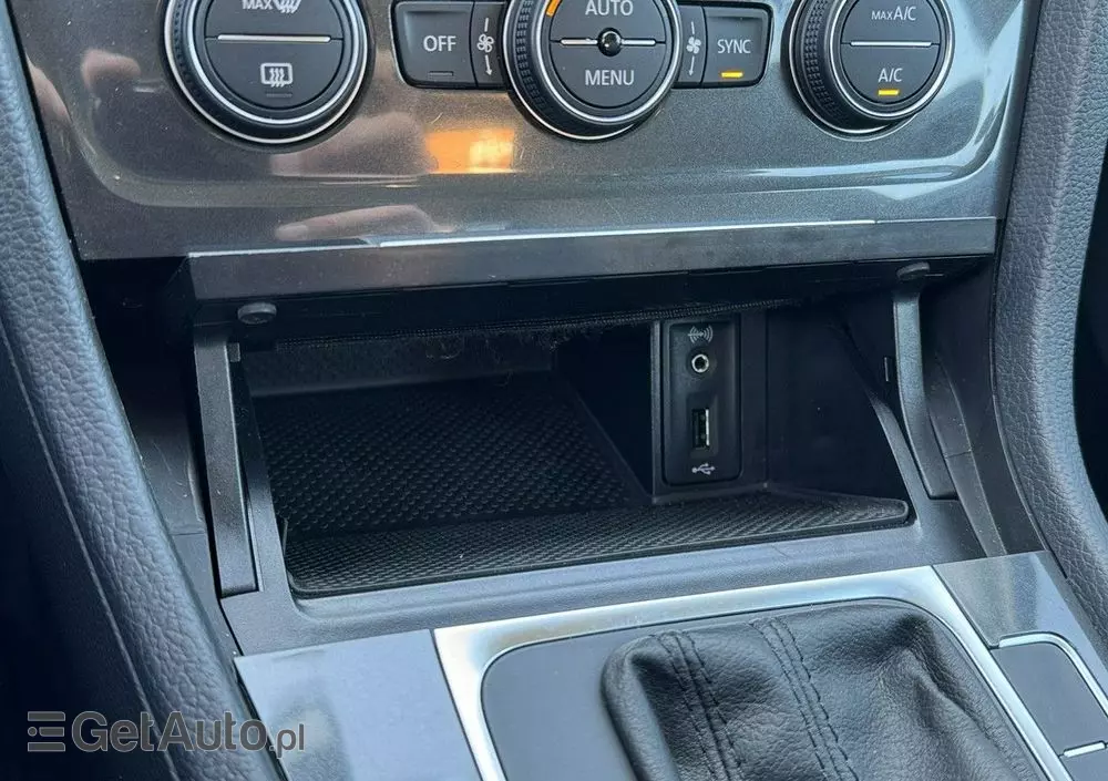 VOLKSWAGEN Golf Variant 1.0 TSI (BlueMotion Technology) DSG Comfortline