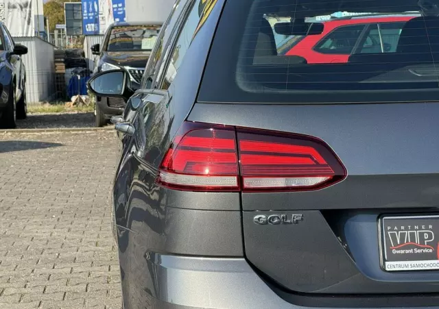 VOLKSWAGEN Golf Variant 1.0 TSI (BlueMotion Technology) DSG Comfortline