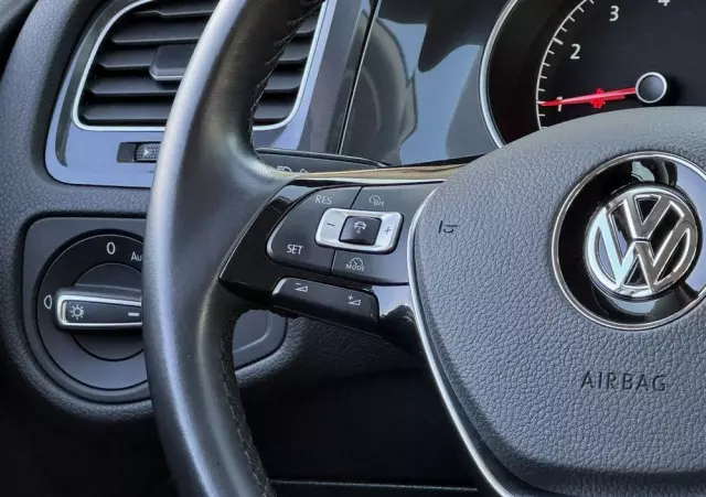 VOLKSWAGEN Golf Variant 1.0 TSI (BlueMotion Technology) DSG Comfortline