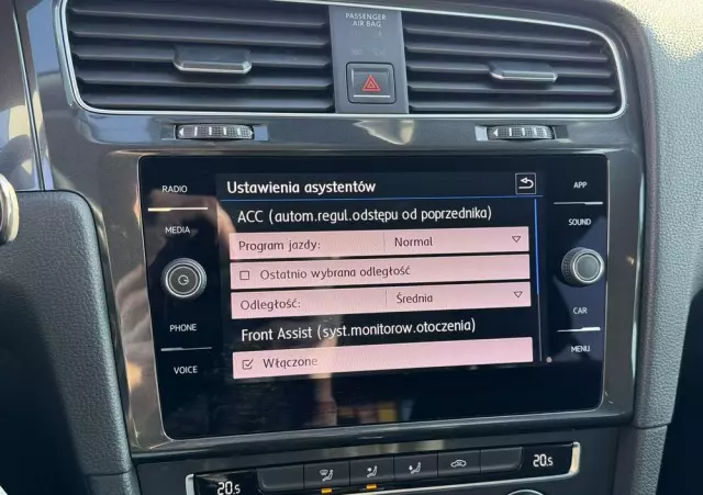 VOLKSWAGEN Golf Variant 1.0 TSI (BlueMotion Technology) DSG Comfortline