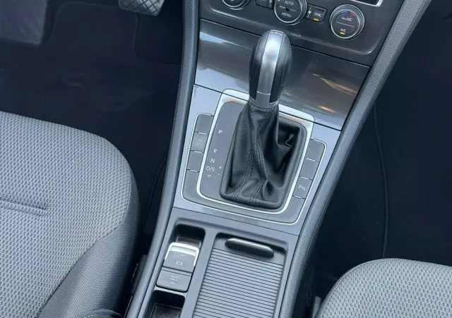 VOLKSWAGEN Golf Variant 1.0 TSI (BlueMotion Technology) DSG Comfortline