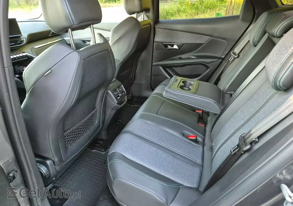 PEUGEOT 3008 1.6 PureTech Hybrid PHEV Allure Pack S&S EAT8