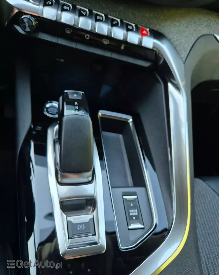 PEUGEOT 3008 1.6 PureTech Hybrid PHEV Allure Pack S&S EAT8
