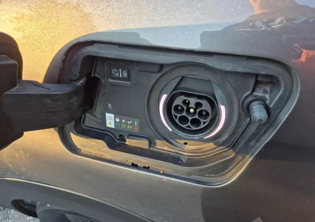PEUGEOT 3008 1.6 PureTech Hybrid PHEV Allure Pack S&S EAT8