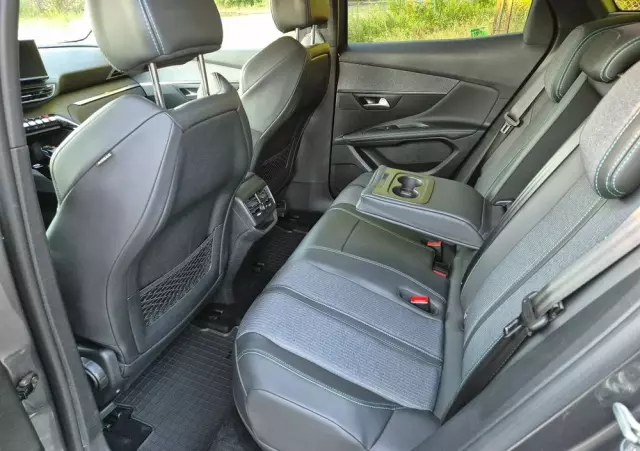 PEUGEOT 3008 1.6 PureTech Hybrid PHEV Allure Pack S&S EAT8
