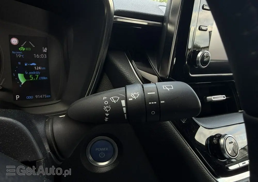 TOYOTA Corolla 1.8 Hybrid Comfort