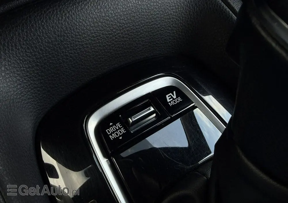 TOYOTA Corolla 1.8 Hybrid Comfort