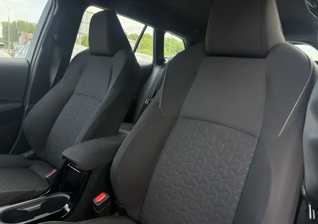 TOYOTA Corolla 1.8 Hybrid Comfort