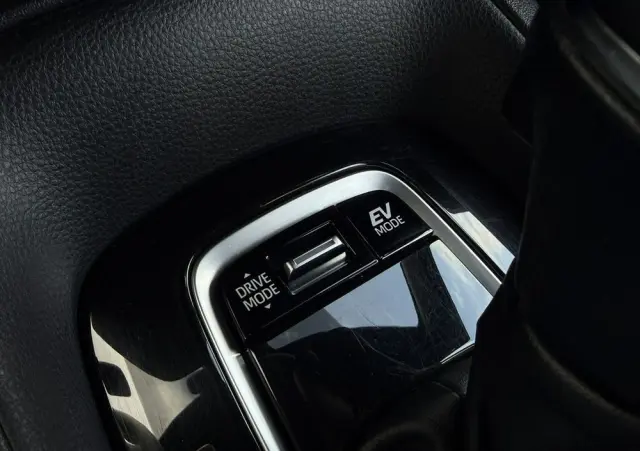 TOYOTA Corolla 1.8 Hybrid Comfort