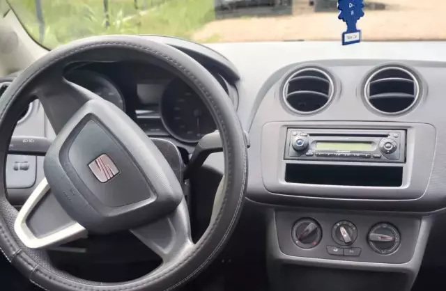 SEAT Ibiza 