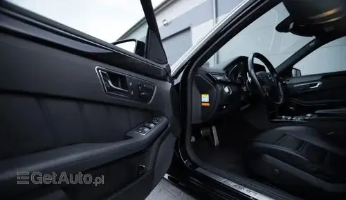 MERCEDES-BENZ Klasa E 