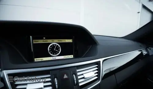 MERCEDES-BENZ Klasa E 