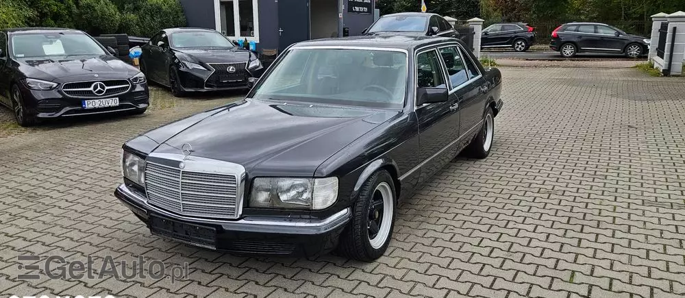 MERCEDES-BENZ 560 SEL - Long 