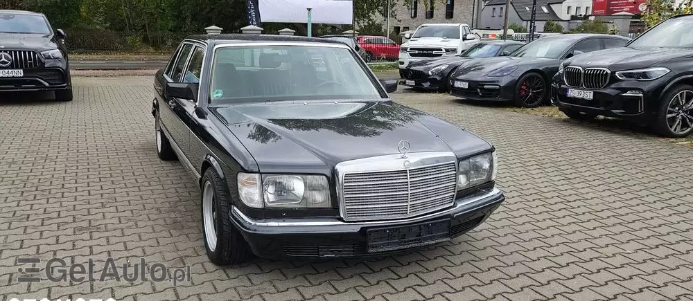 MERCEDES-BENZ 560 SEL - Long 