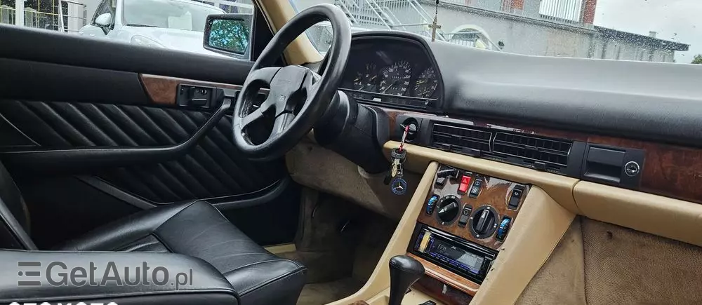 MERCEDES-BENZ 560 SEL - Long 
