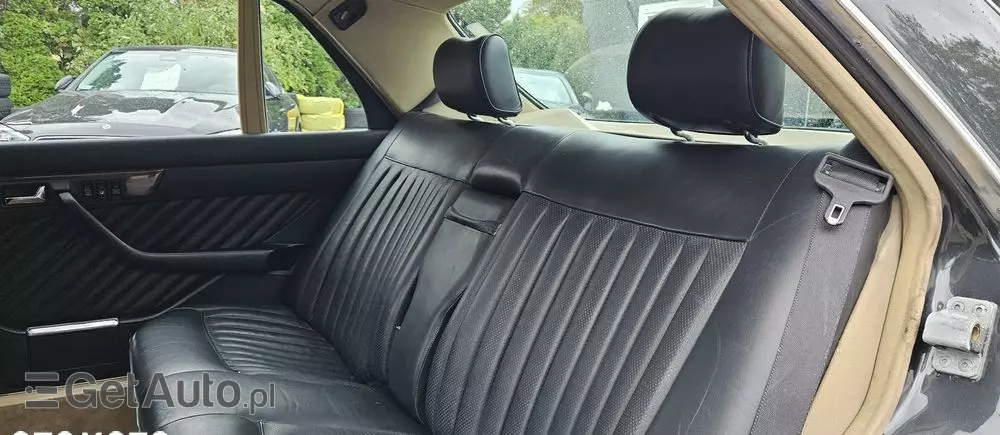 MERCEDES-BENZ 560 SEL - Long 