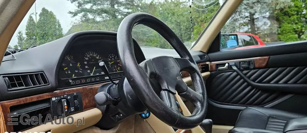 MERCEDES-BENZ 560 SEL - Long 