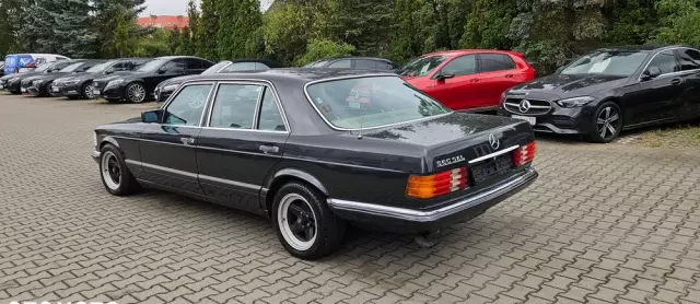 MERCEDES-BENZ 560 SEL - Long 