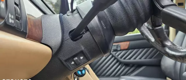 MERCEDES-BENZ 560 SEL - Long 