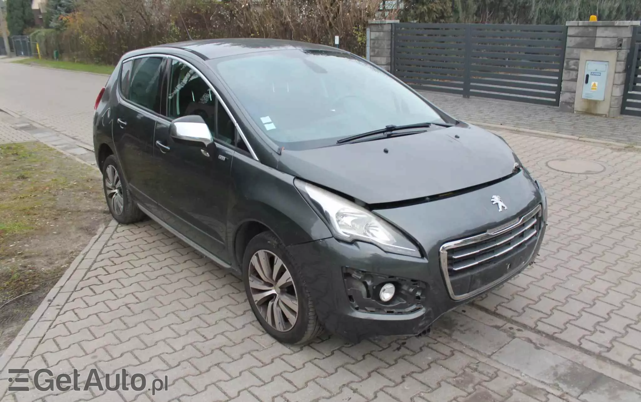 PEUGEOT 3008 