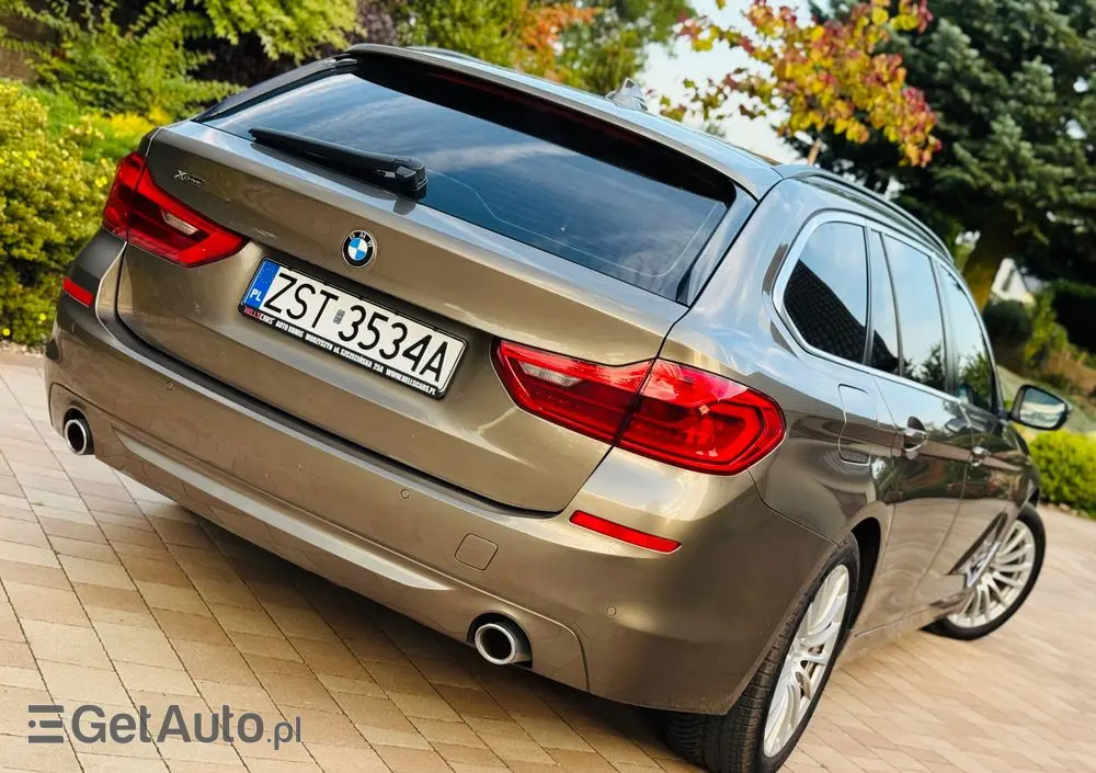 BMW Seria 5 520d xDrive Touring