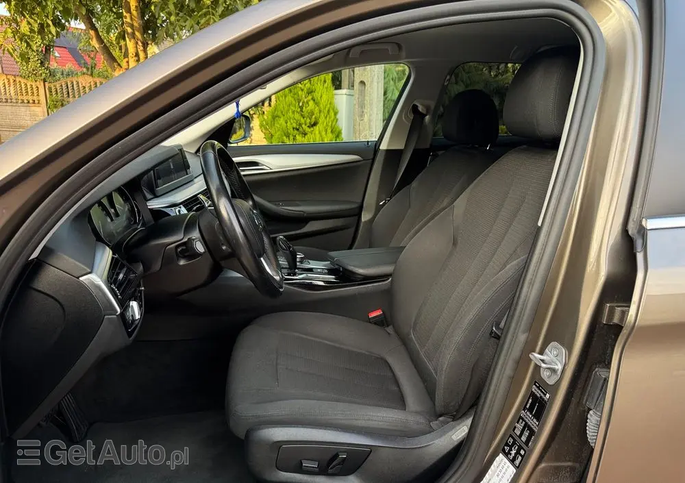 BMW Seria 5 520d xDrive Touring