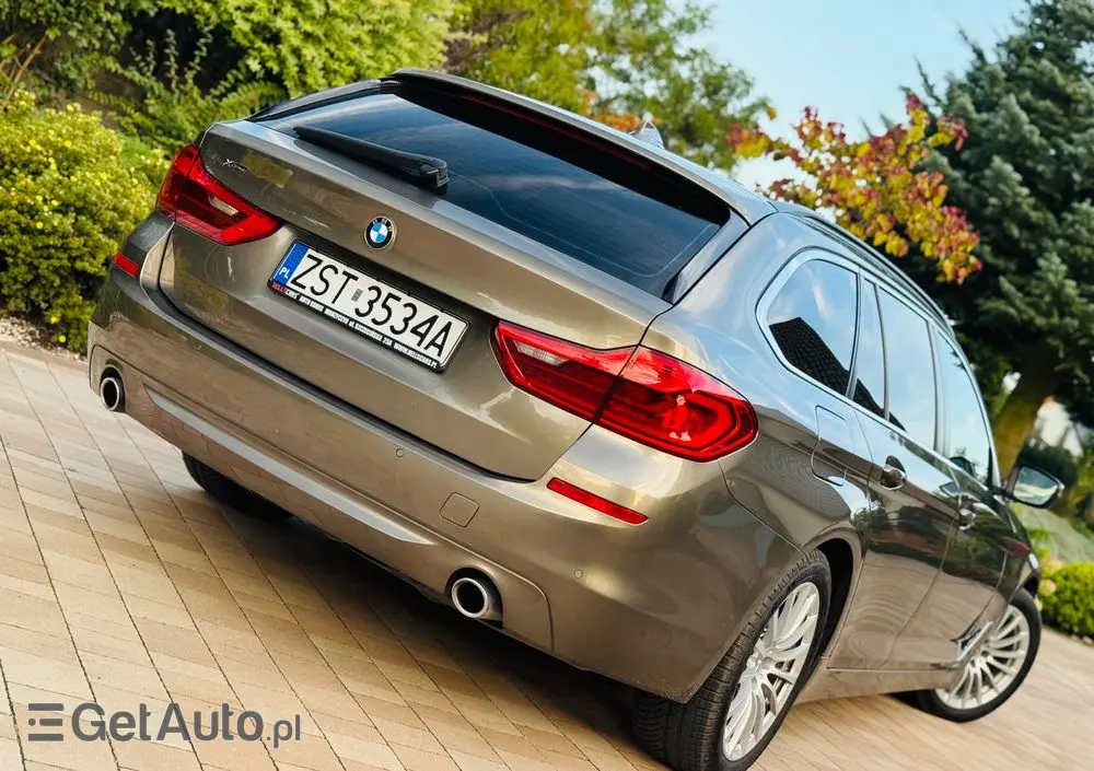 BMW Seria 5 520d xDrive Touring