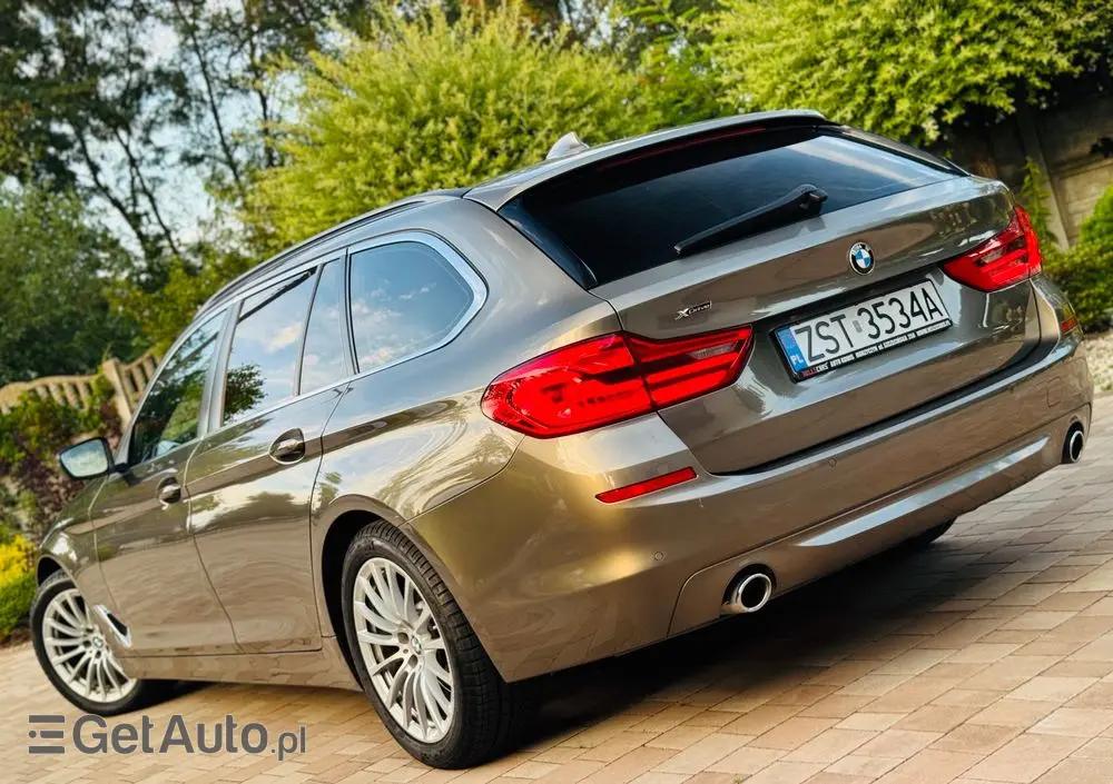 BMW Seria 5 520d xDrive Touring