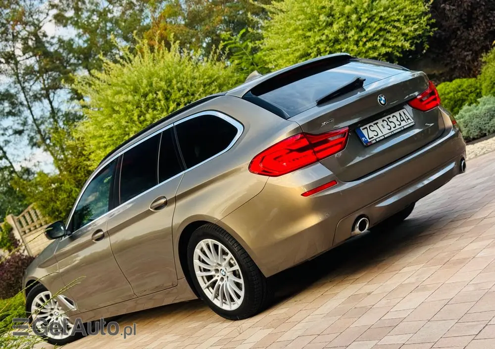 BMW Seria 5 520d xDrive Touring