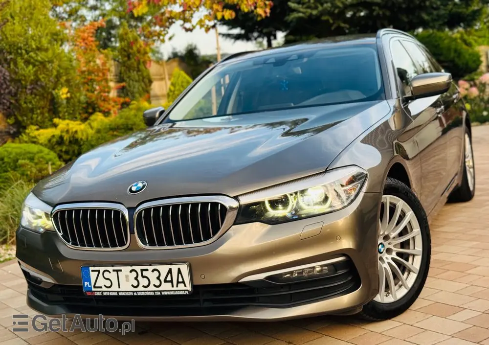 BMW Seria 5 520d xDrive Touring