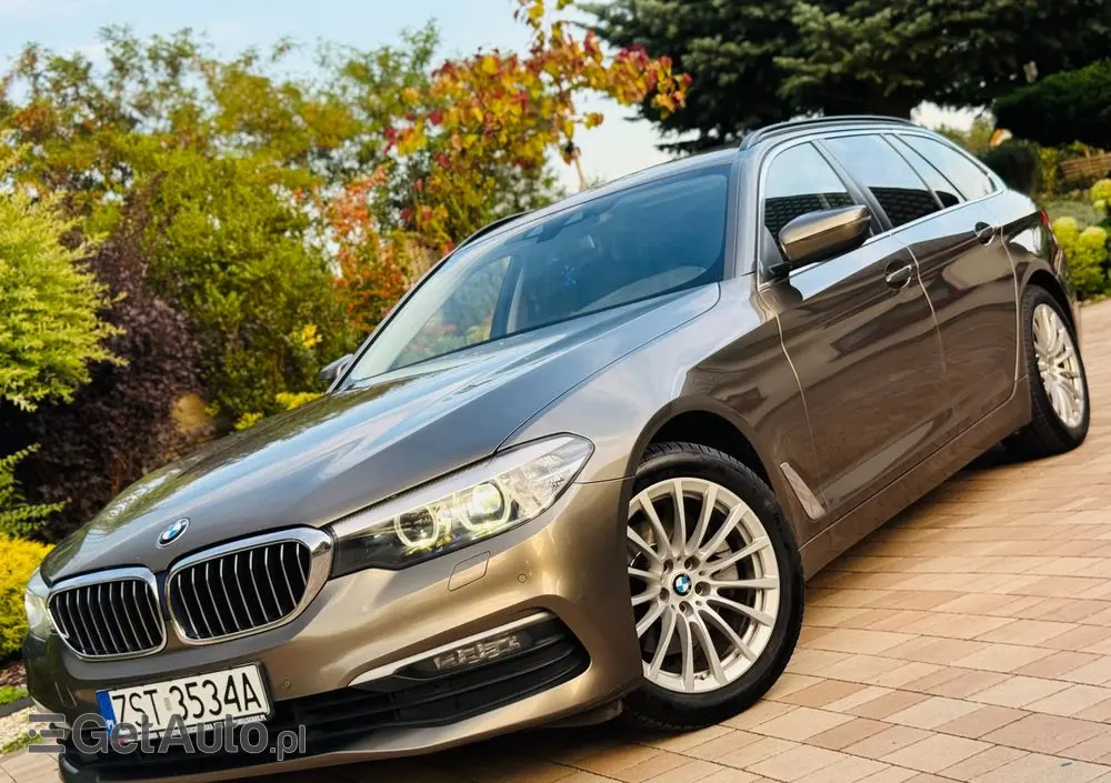 BMW Seria 5 520d xDrive Touring