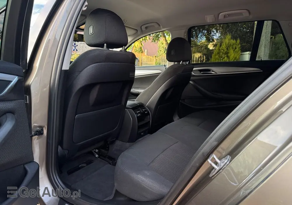 BMW Seria 5 520d xDrive Touring