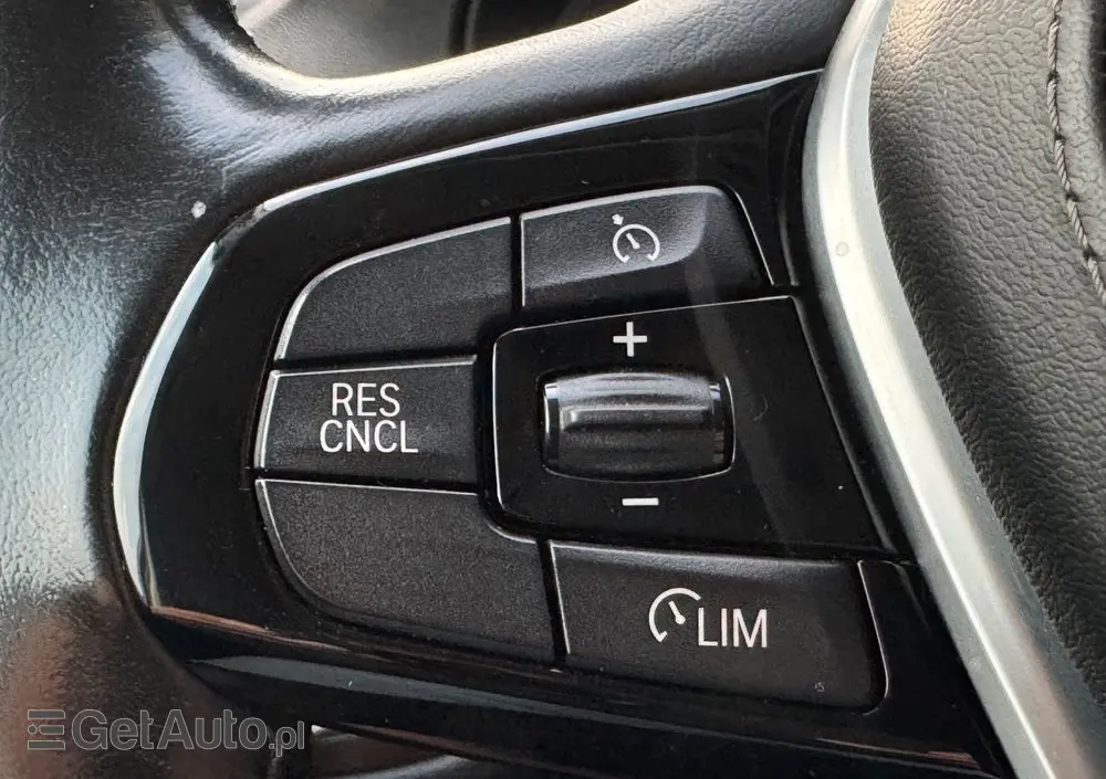 BMW Seria 5 520d xDrive Touring