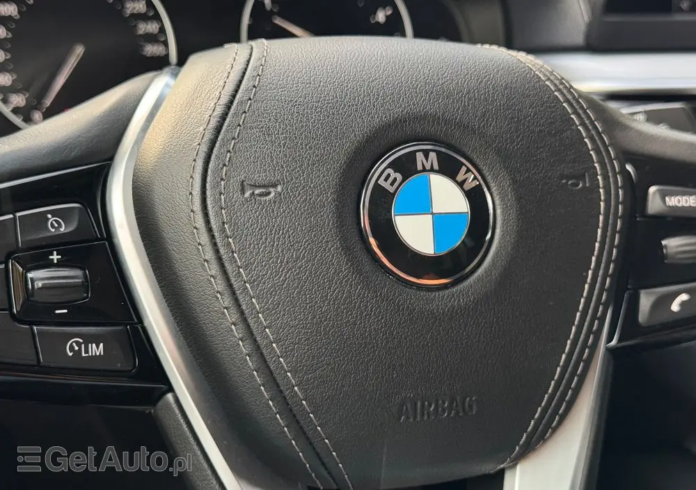 BMW Seria 5 520d xDrive Touring