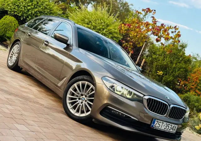 BMW Seria 5 520d xDrive Touring