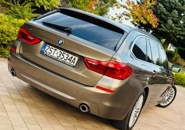 BMW Seria 5 520d xDrive Touring