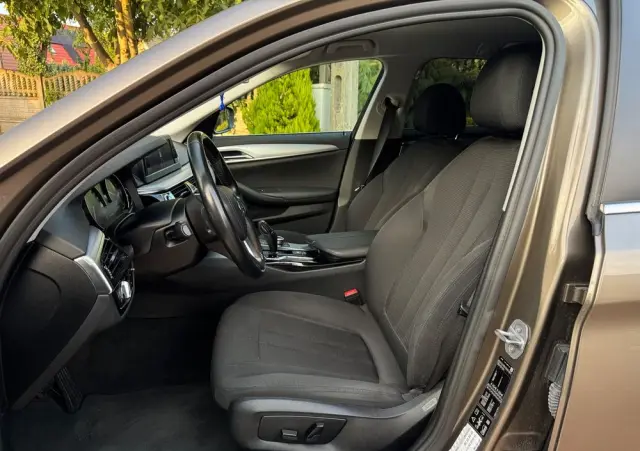 BMW Seria 5 520d xDrive Touring
