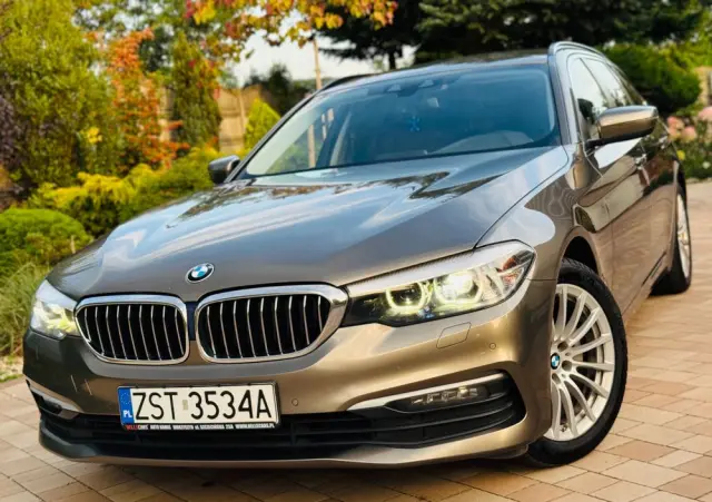 BMW Seria 5 520d xDrive Touring