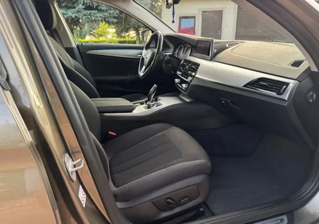 BMW Seria 5 520d xDrive Touring