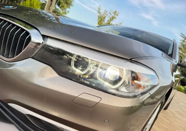 BMW Seria 5 520d xDrive Touring